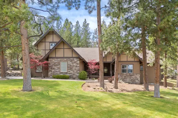 2677 NW Champion Circle, Bend, OR 97703