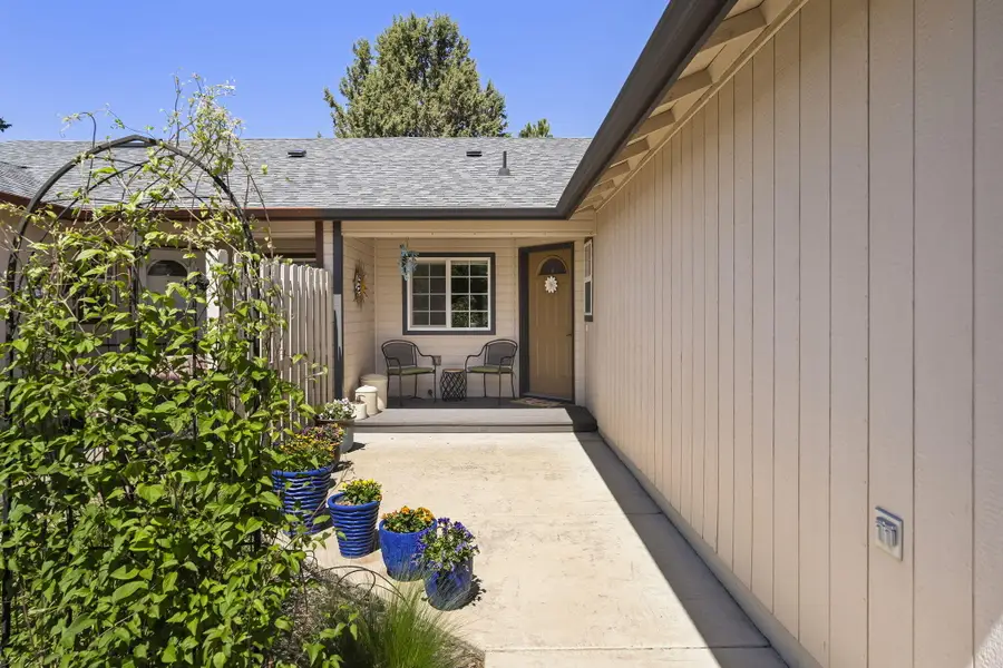 3601 SW Sw Bobby Jones Court, Redmond, OR 97756 - #3