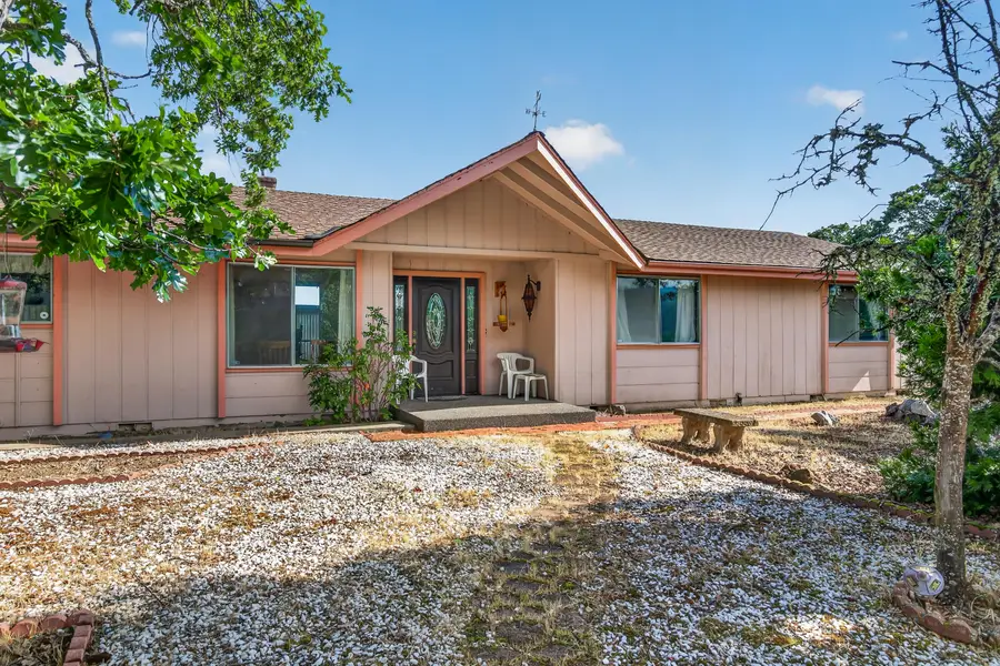 5245 Pioneer, Medford, OR 97501 - #2