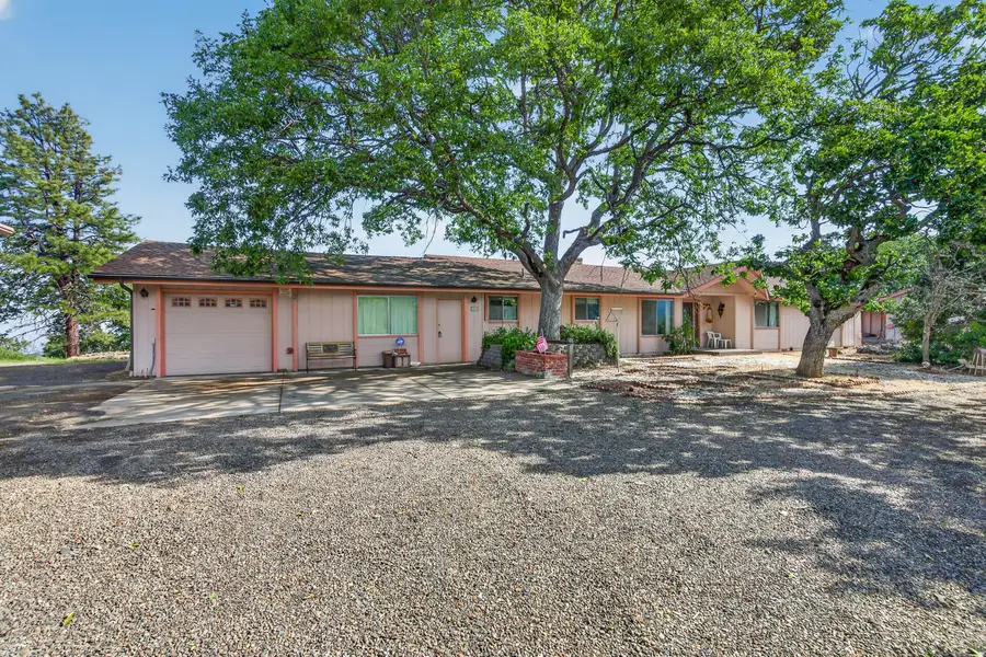 5245 Pioneer, Medford, OR 97501 - #3