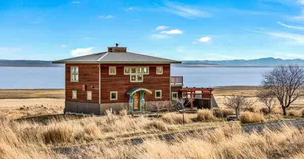 47881 Oregon Highway 31, Summer Lake, OR 97640