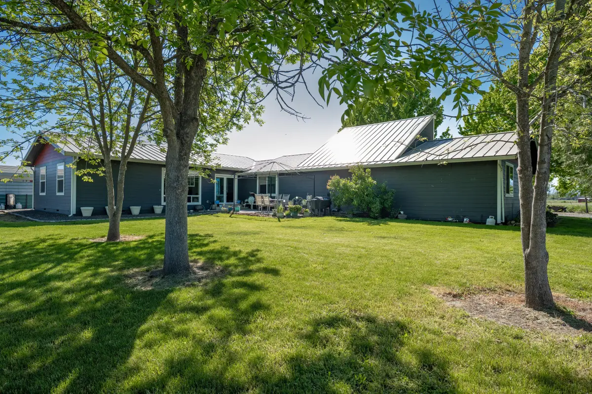 5900 Peace Lane, Central Point, OR 97502 - #1