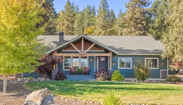 6914 Redstart Road, Klamath Falls, OR 97601