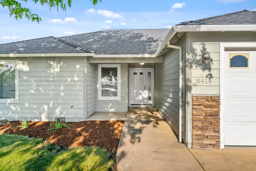 8414 Atlantic Avenue, White City, OR 97503 - #2
