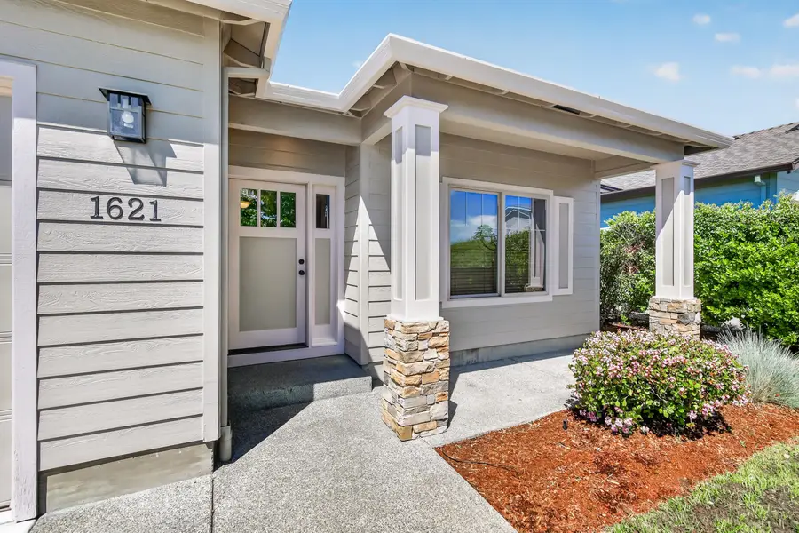 1621 Monarch Lane, Medford, OR 97504 - #2