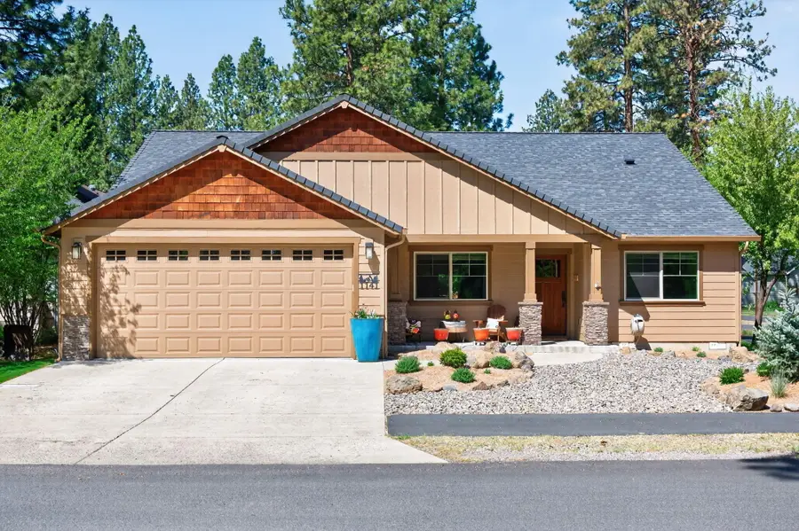 1141 S Creekside Drive, Sisters, OR 97759 - #3