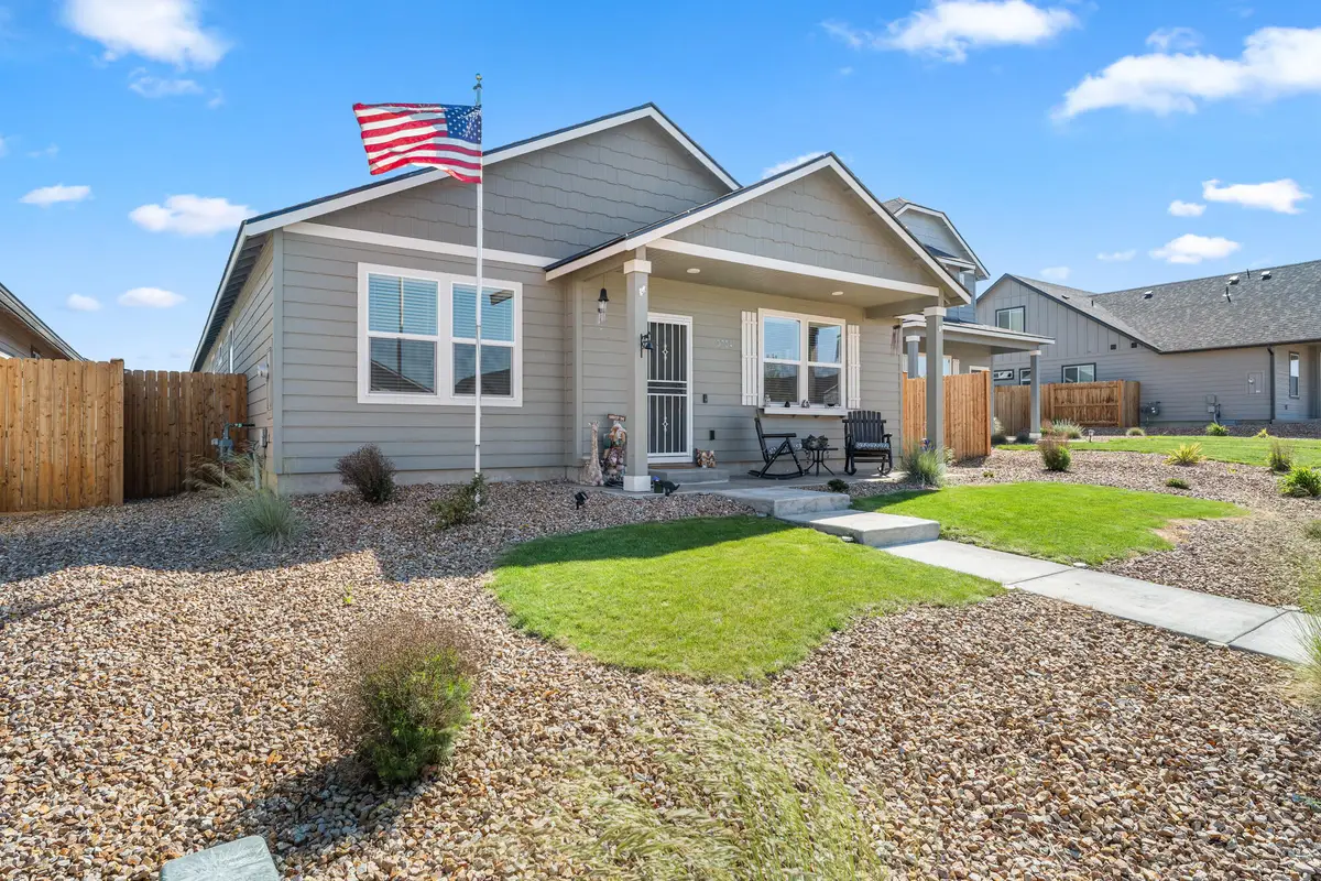 3734 SW Lava Place, Redmond, OR 97756 - #1