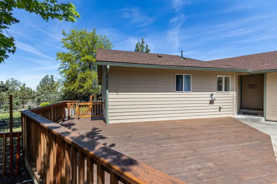 380 SE Hering Road, Madras, OR 97741 - #3