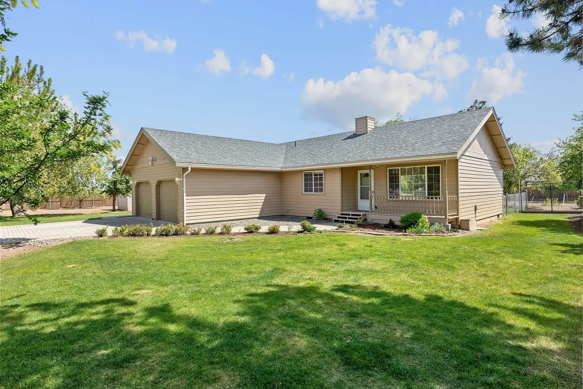 1945 NE Gentry, Madras, OR 97741 - #1