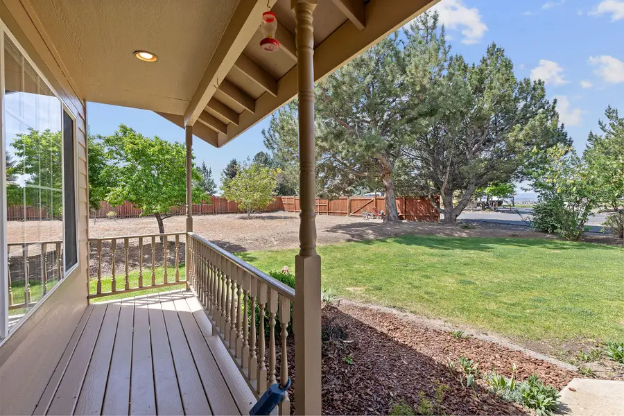 1945 NE Gentry, Madras, OR 97741 - #2