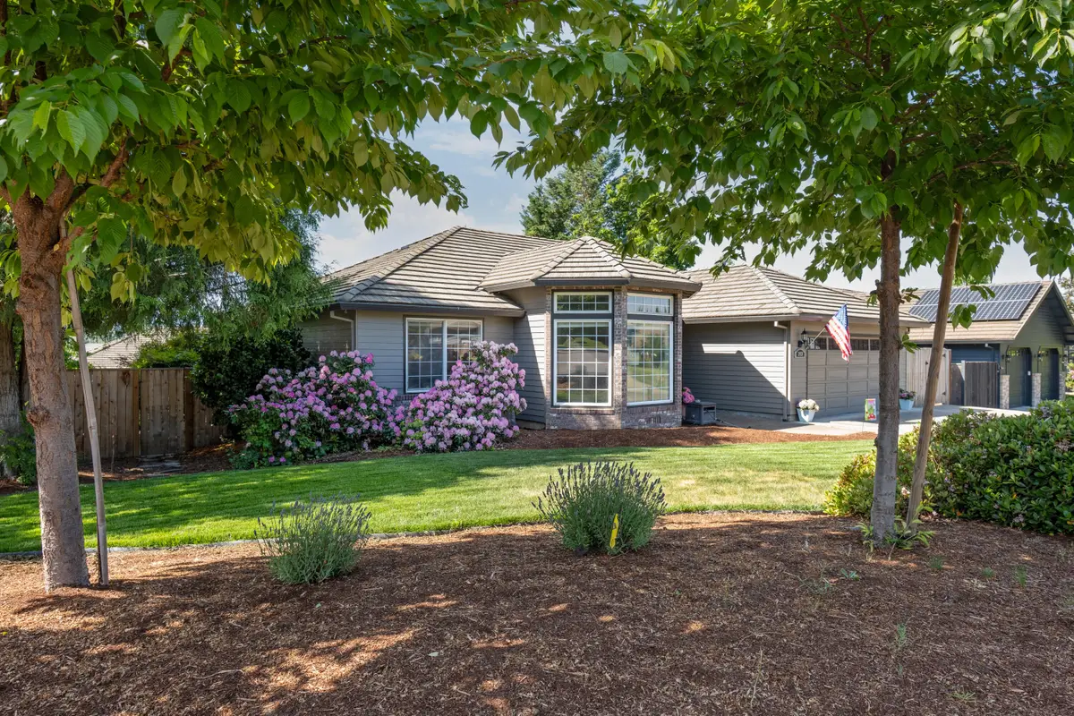 2928 Flint Ridge Avenue, Medford, OR 97504 - #1