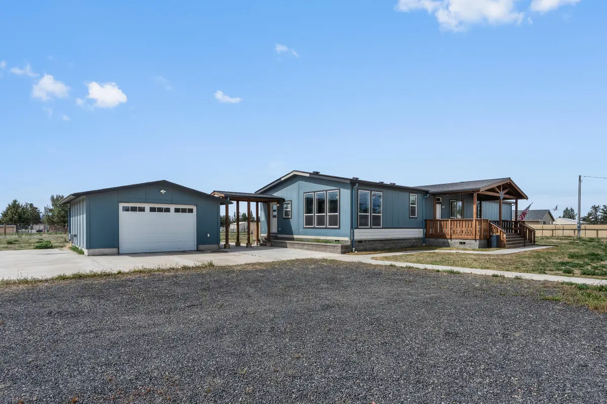 4317 SE Tillamook Loop, Prineville, OR 97754 - #1