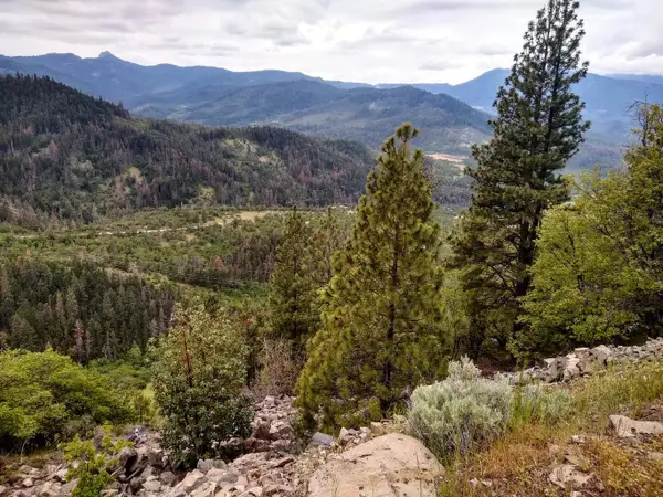 8074 Highway 66, Ashland, OR 97520