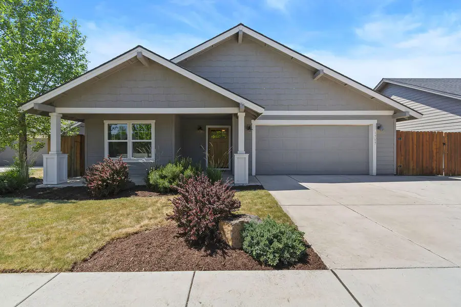 1717 NE 3rd Court, Redmond, OR 97756 - #3