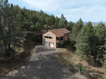 12261 Overland Drive, Klamath Falls, OR 97603