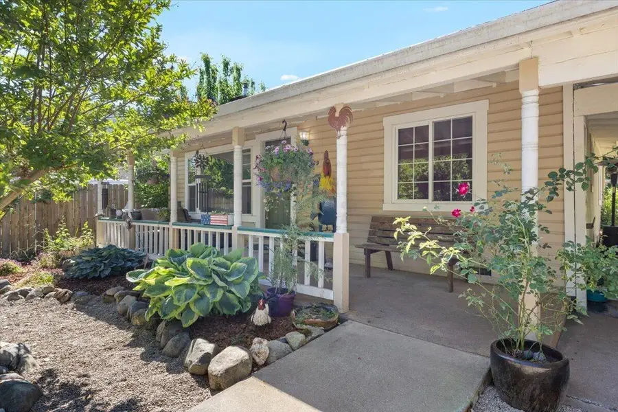6589 Rogue River Highway, Grants Pass, OR 97527 - #3