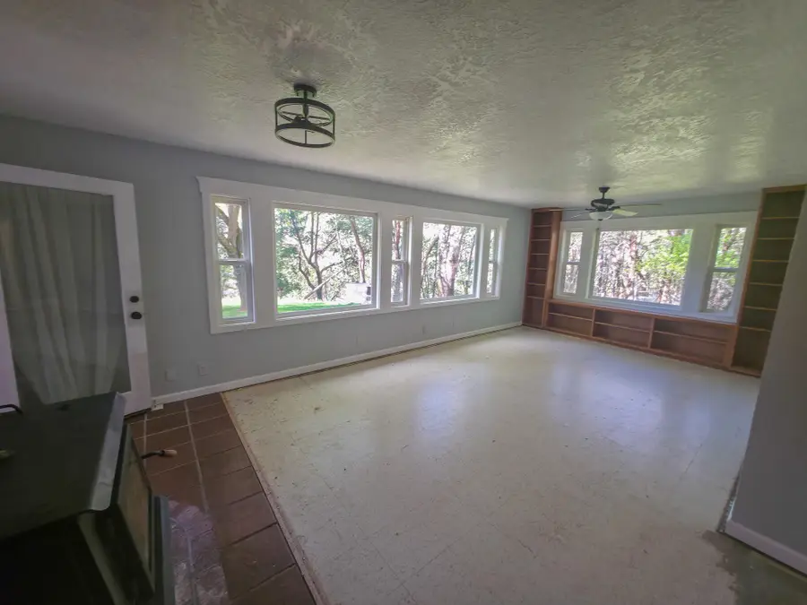 1570 Sleepy Hollow Loop, Grants Pass, OR 97527 - #3
