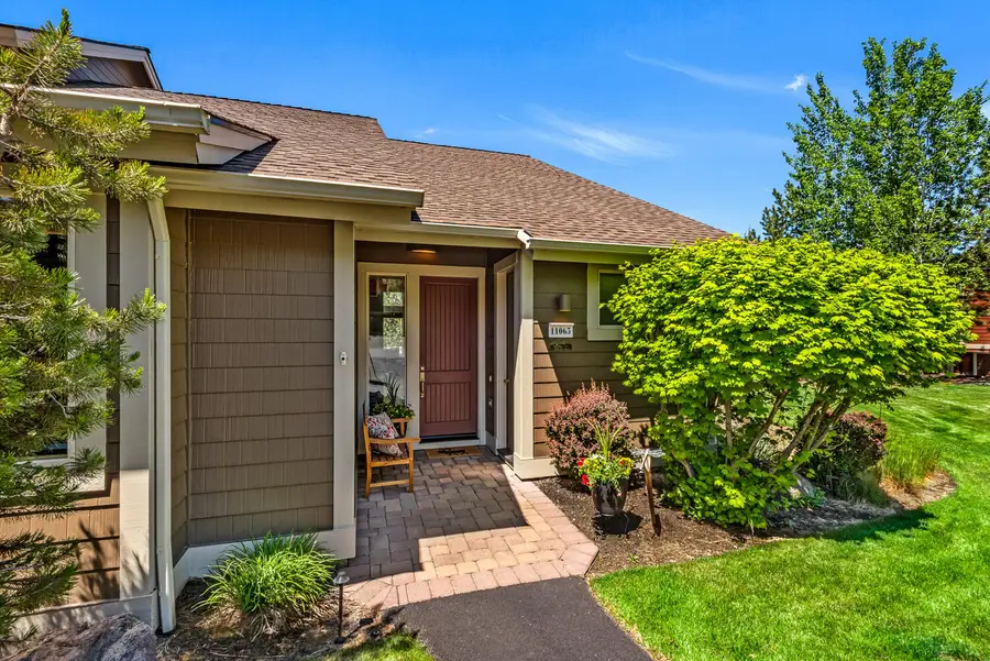 11065 Village Loop, Redmond, OR 97756 - #2