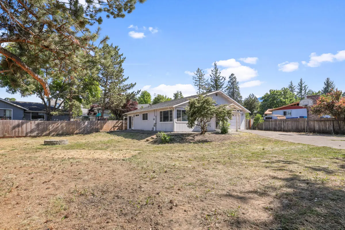 540 Oak Knoll Drive, Ashland, OR 97520 - #1