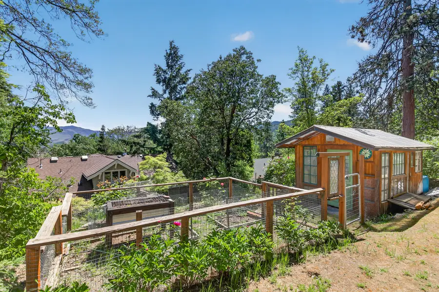 71 Scenic Drive, Ashland, OR 97520 - #3