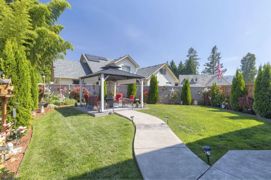 1074 SE Christie Place, Grants Pass, OR 97526 - #2