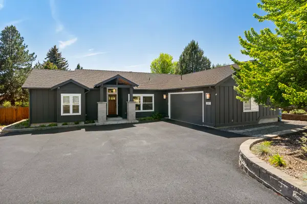 20805 Morningstar Drive, Bend, OR 97701