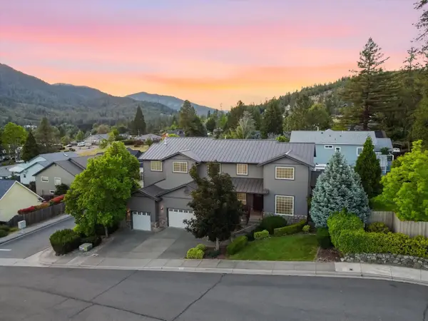 305 Woodville Way, Rogue River, OR 97537