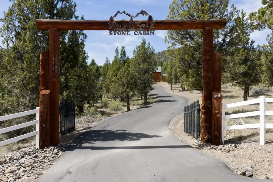 15285 SE Pleasant View, Prineville, OR 97754 - #2