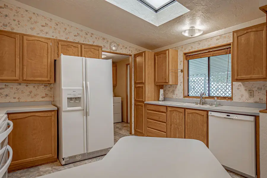 2019 Rogue River Highway #UNIT 10, Gold Hill, OR 97525 - #3