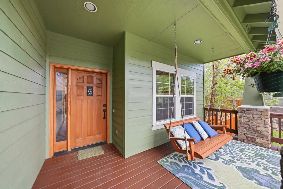 61153 Ridgewater Loop, Bend, OR 97702 - #3