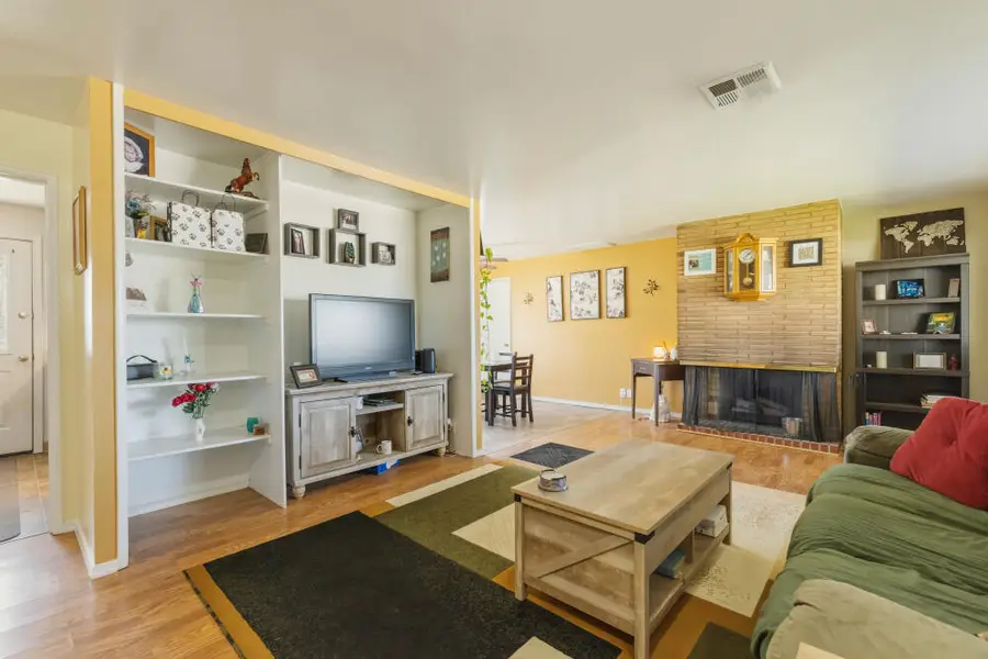 10521 Kincheloe Avenue, Klamath Falls, OR 97603 - #3