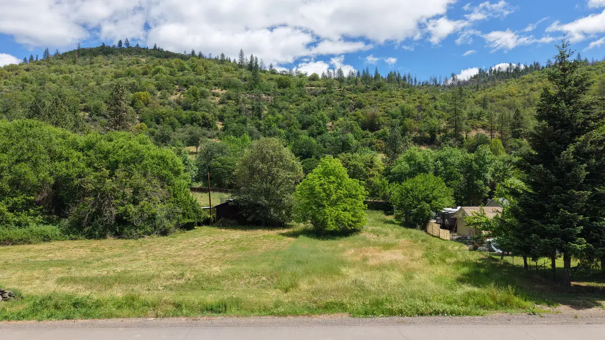 20140 Highway 62, Shady Cove, OR 97539 - #1