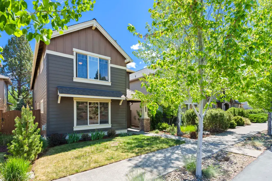 61138 SE Sydney Harbor Drive, Bend, OR 97702 - #3
