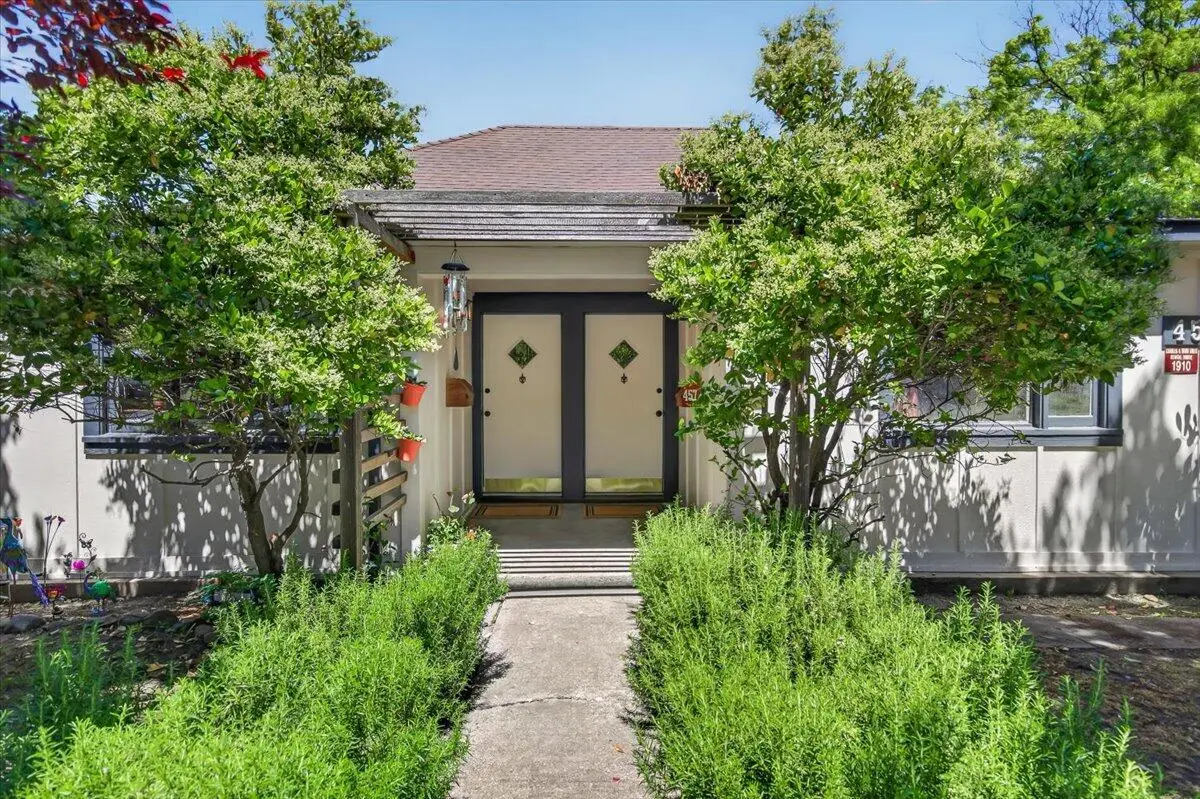 457 C Street, Ashland, OR 97520 - #1