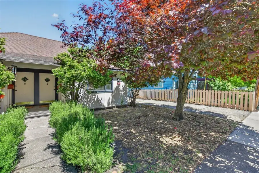 457 C Street, Ashland, OR 97520 - #3