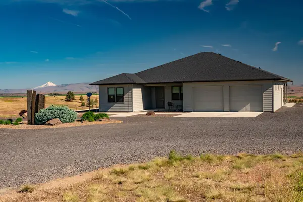 3854 NE Fern Lane, Madras, OR 97741