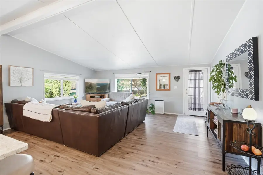 145 Taylor Street, Talent, OR 97540 - #3