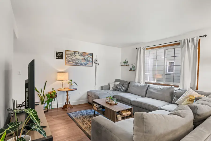 566 Village Drive, Central Point, OR 97502 - #3