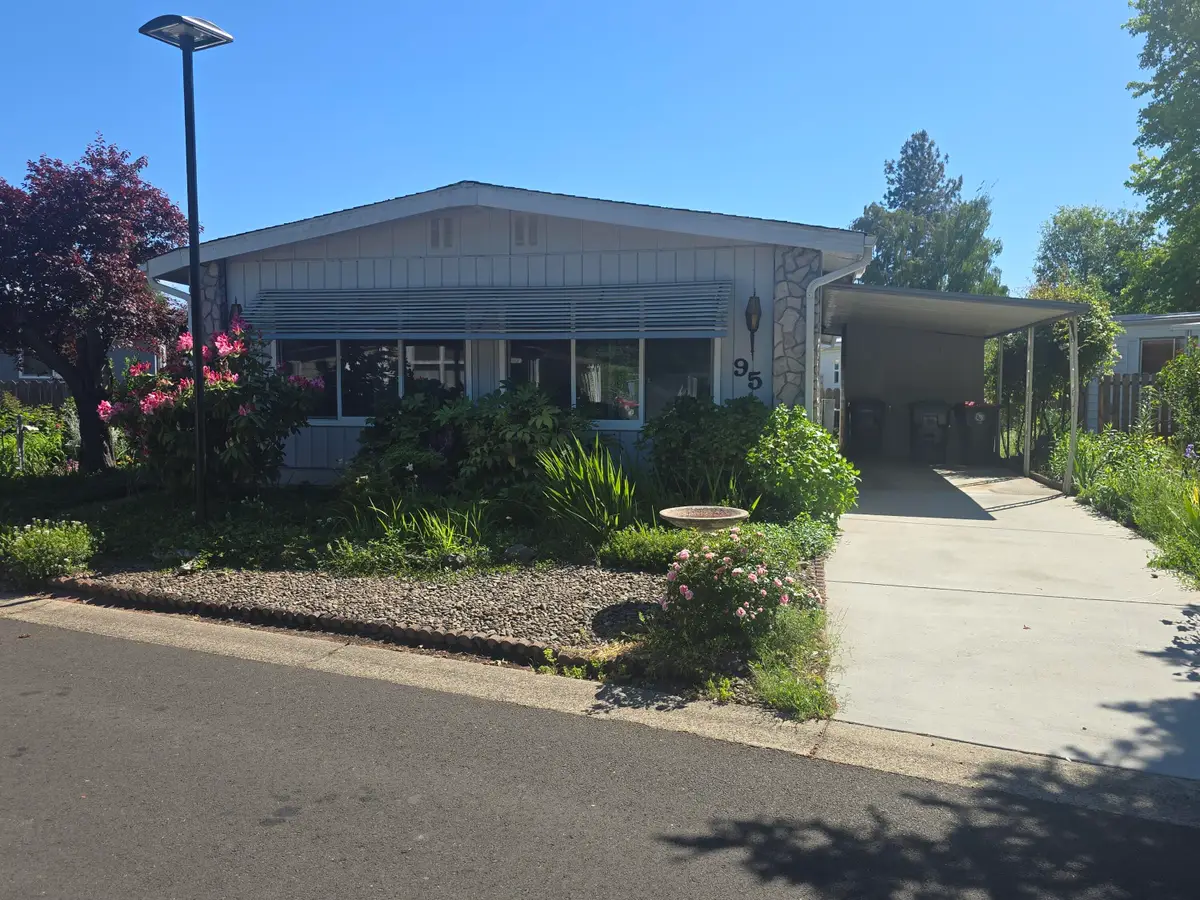 3431 S Pacific Highway #SPC 95, Medford, OR 97501 - #1