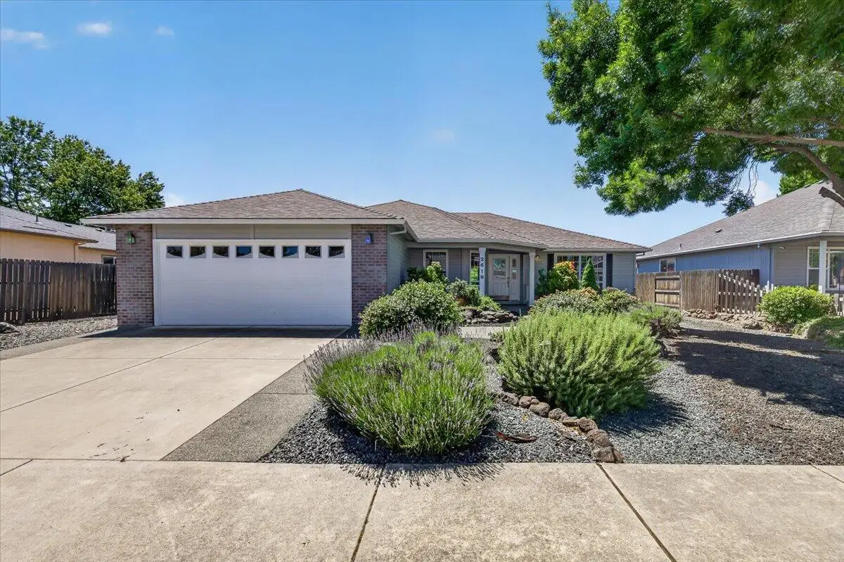2618 Rabun Way, Central Point, OR 97502 - #1