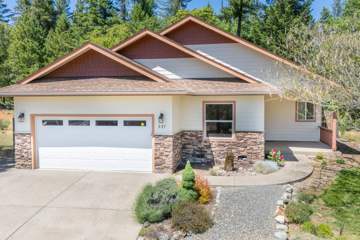 337 Cedar Ridge Drive, Cave Junction, OR 97523 - #1