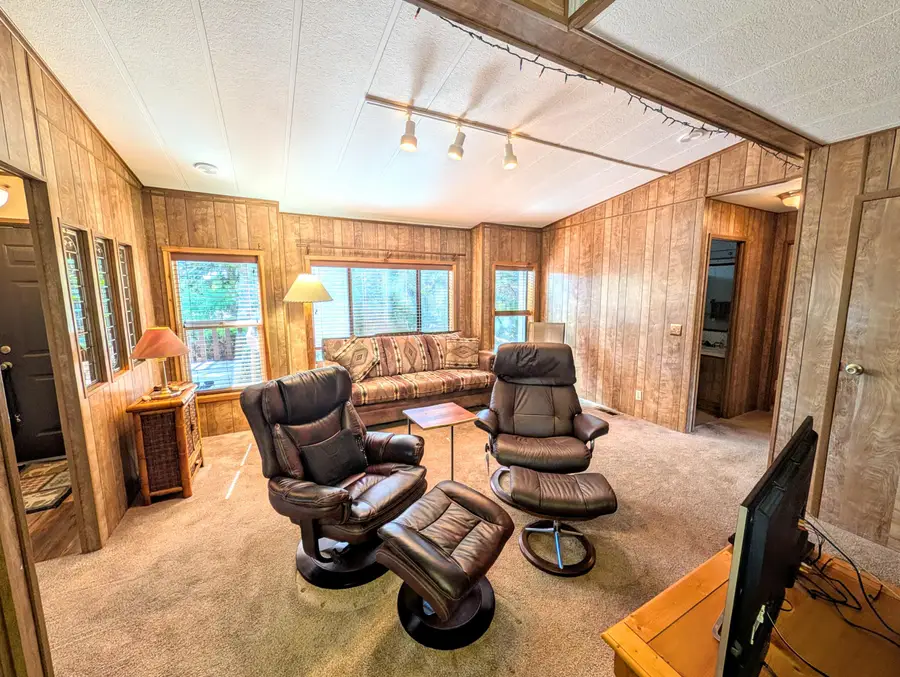 20735 Valentine Street # 6, Bend, OR 97701 - #3