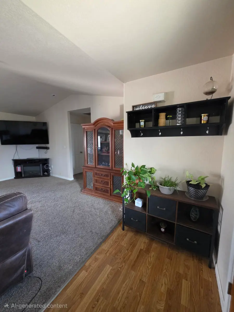 5556 State Street, Klamath Falls, OR 97603 - #2