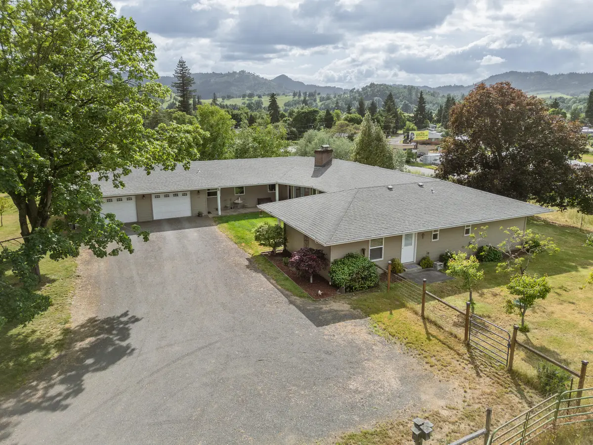 9114 Old Highway 99 S, Winston, OR 97496 - #1