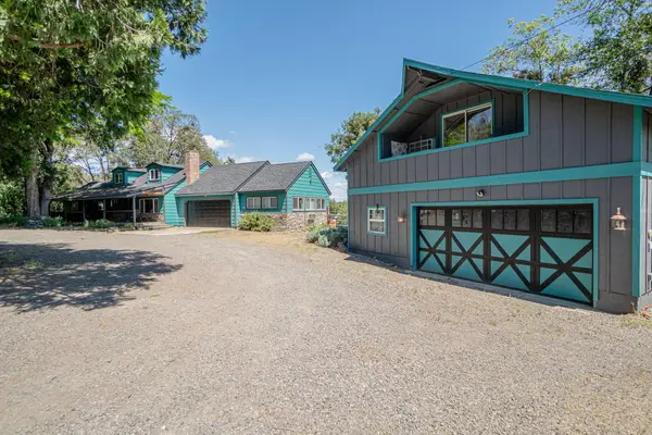 4970 Old Stage Road, Central Point, OR 97502