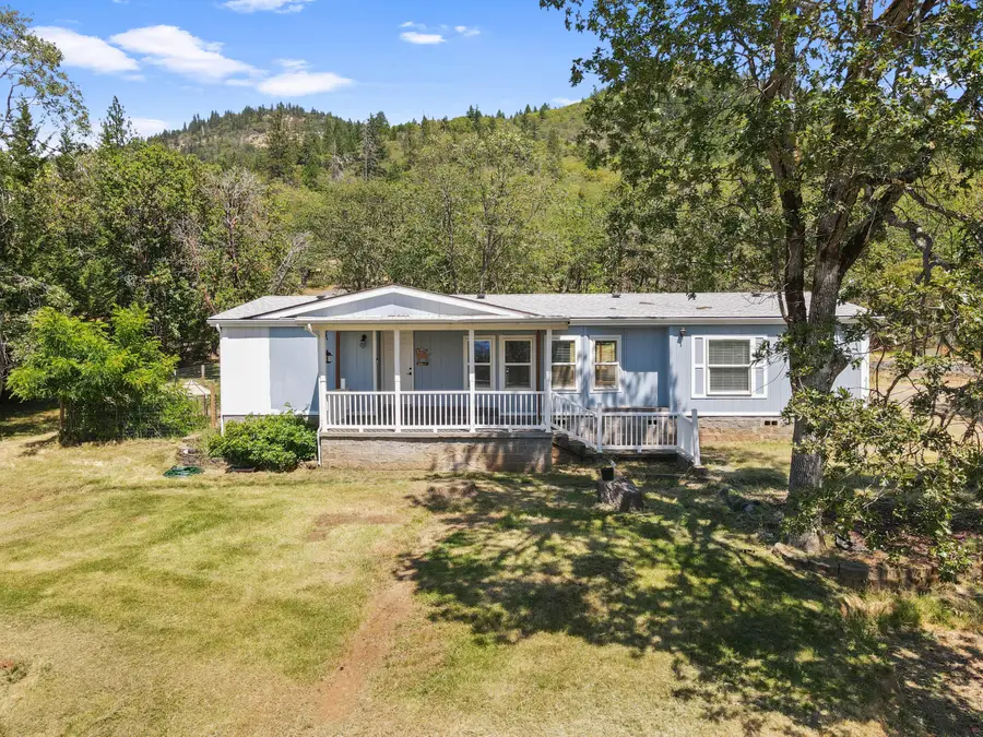 235 Dearing Way, Grants Pass, OR 97527 - #2