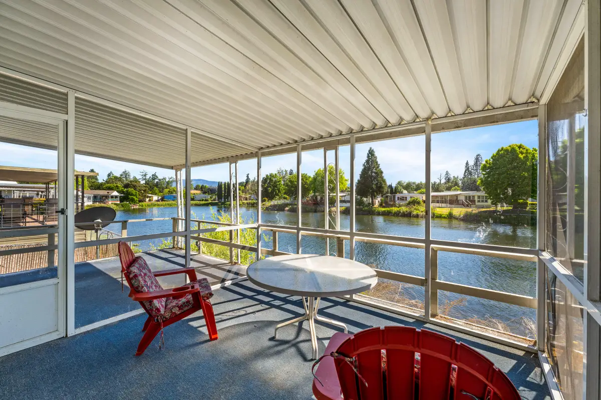 286 Lakeview Drive, Grants Pass, OR 97526 - #1