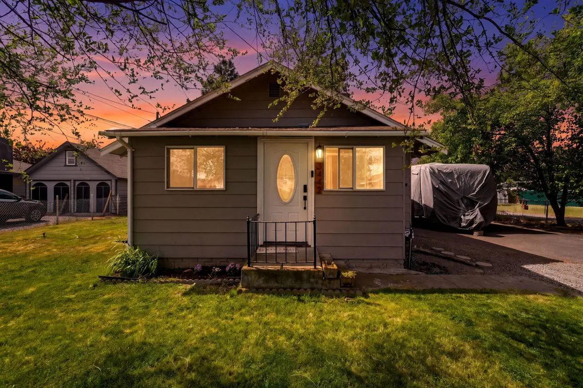 3442 Bristol Avenue, Klamath Falls, OR 97603 - #1