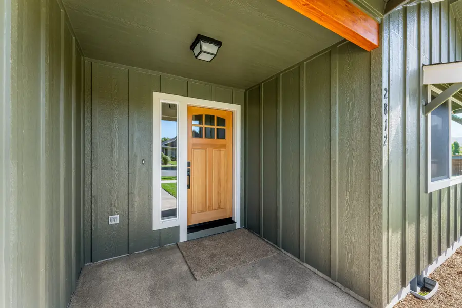2812 SW Elmer Nelson Lane, Grants Pass, OR 97527 - #2