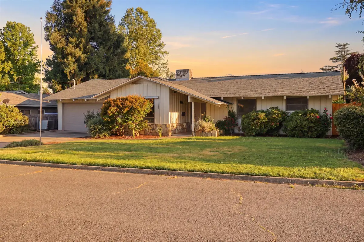 316 Stanley Avenue, Medford, OR 97504 - #1